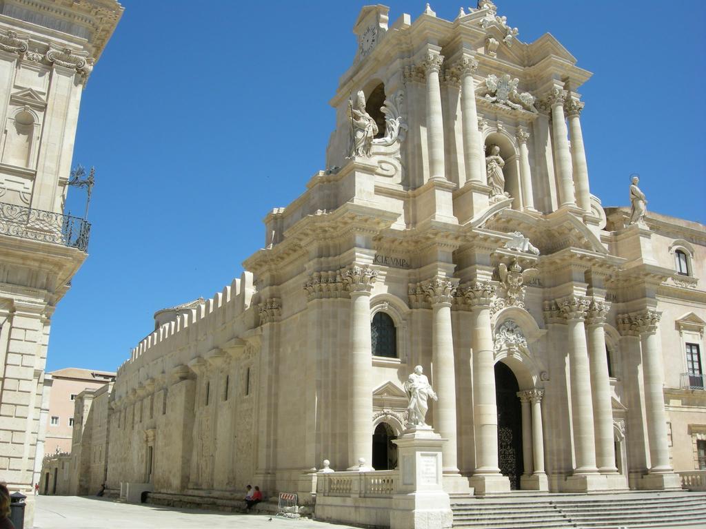 Syracuseapartments Isonzo Di Siracusa Stupendo Appartamento Vicino Ad Ortigia E A 200M Dal Mare Экстерьер фото